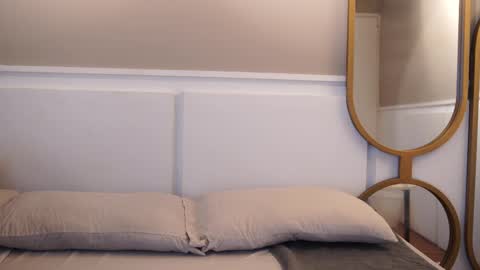 Teylor  Kim online show from October 23, 6:28 pm