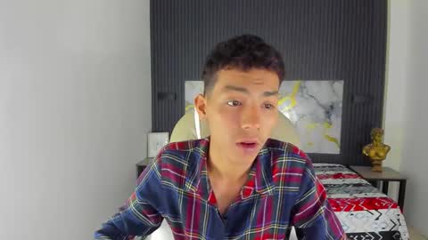 TAYLER online show from December 20, 2:51 am