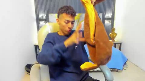 TAYLER online show from January 12, 2:50 am