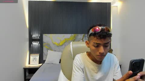 TAYLER online show from January 14, 2:50 am