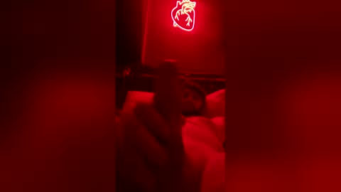 Snapshot of taylor1424 chatting on February 23, 10:34 am taylor1424 online show from February 23, 10:34 am