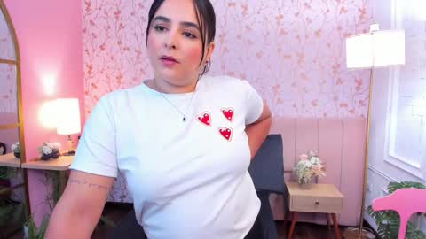 Taylor Bennet online show from February 13, 11:50 am