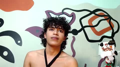 Snapshot of taylor_harvey chatting on December 31, 12:11 am taylor online show from December 31, 12:11 am