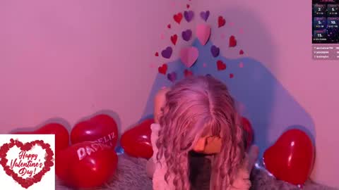 Snapshot of taylor_harvey chatting on February 15, 4:12 pm taylor online show from February 15, 4:12 pm