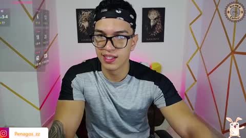 Snapshot of taylor_johnn chatting on March 3, 3:42 pm Penagos zz    online show from March 3, 3:42 pm