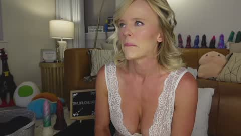 Taylor --  online show from September 23, 10:18 am