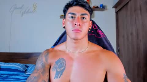 taylor_mclane1 online show from April 3, 6:39 pm