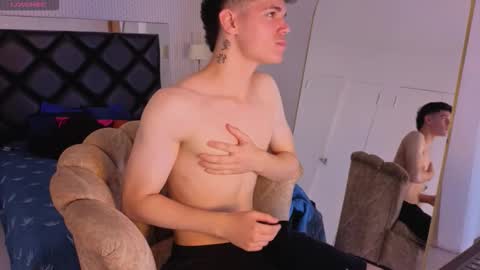 Snapshot of taylor_morgann chatting on February 22, 1:53 pm PABLO online show from February 22, 1:53 pm