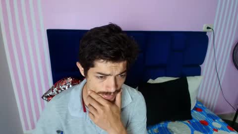 taylor stele online show from May 11, 7:33 pm