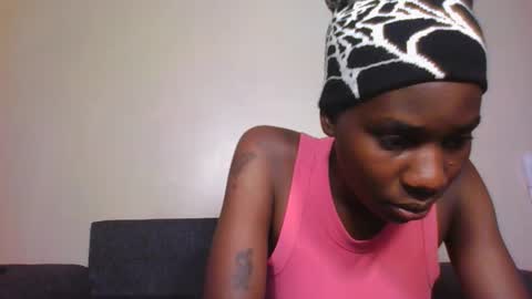 Snapshot of taylor_swift09 chatting on February 5, 7:29 pm taylor_swift09 online show from February 5, 7:29 pm