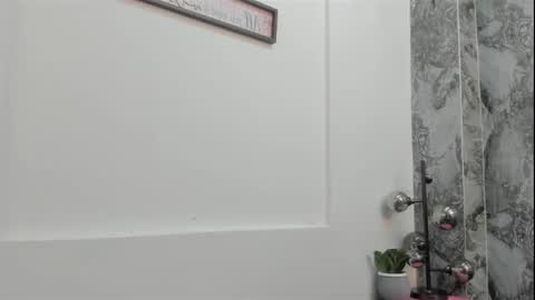 TAYLOR online show from February 21, 6:36 am