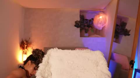 taylormichell online show from November 11, 9:59 pm