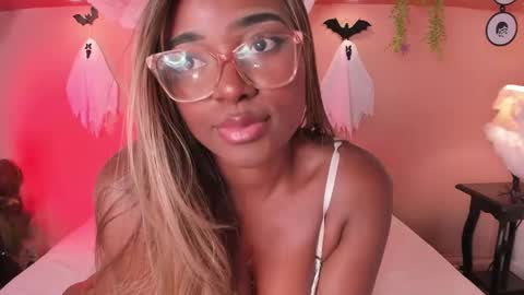 taylor online show from October 4, 7:34 pm