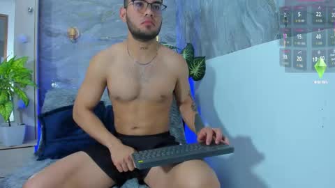 TAYLOR AND TAYLER online show from January 12, 2:55 pm