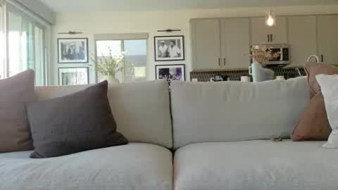 Taylor Rae online show from May 31, 1:14 am