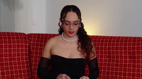 Snapshot of tayloy_tina chatting on January 10, 9:30 pm Tay Tay online show from January 10, 9:30 pm