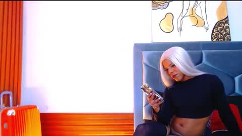 Tayra...  online show from September 14, 2:33 am