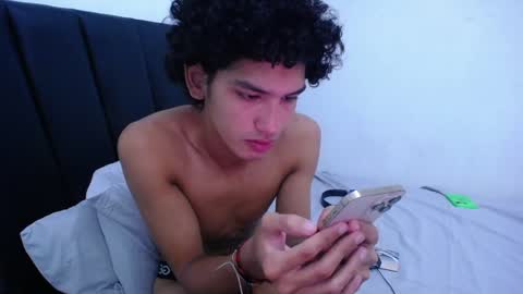 Snapshot of tayronx33 chatting on January 14, 3:15 pm Tayron online show from January 14, 3:15 pm