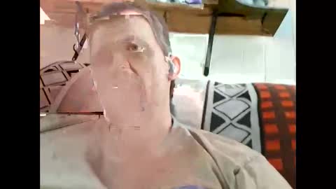 Snapshot of tbaxter95187 chatting on May 27, 4:15 pm tbaxter95187 online show from May 27, 4:15 pm