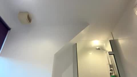 tboywand online show from April 17, 6:33 pm