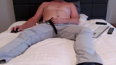 tchrnd online show from October 3, 7:55 pm