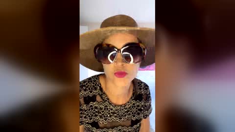 Snapshot of tchutchuca2026 chatting on April 13, 4:45 pm tchutchuca2026 online show from April 13, 4:45 pm