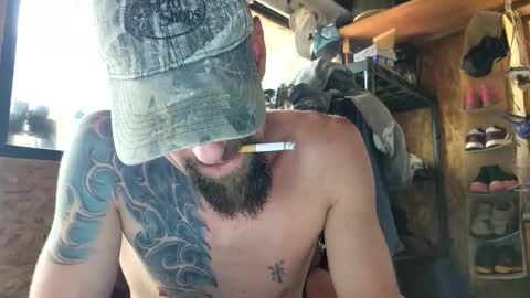 Snapshot of tdave486 chatting on June 2, 6:21 pm tdave486 online show from June 2, 6:21 pm