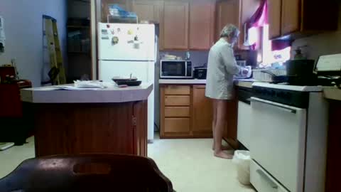 Snapshot of teak4u chatting on December 22, 3:44 pm Teak online show from December 22, 3:44 pm