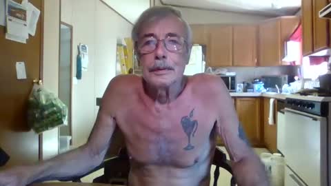 Snapshot of teak4u chatting on October 17, 5:48 pm Teak online show from October 17, 5:48 pm