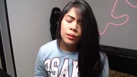 DYNAMITE DUO69 online show from December 11, 3:05 pm