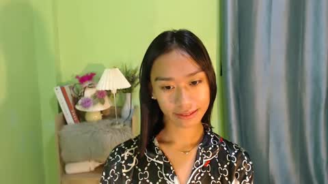 Snapshot of teamo_kiara chatting on December 17, 7:50 am your future wife online show from December 17, 7:50 am