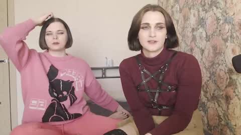 Snapshot of tearjuly chatting on March 21, 9:58 am July online show from March 21, 9:58 am