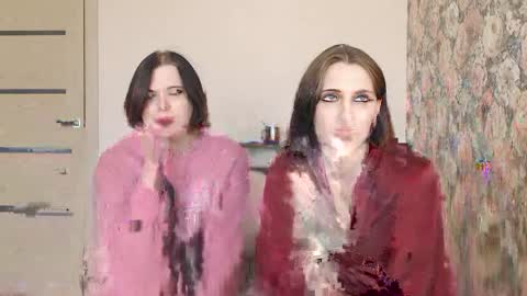 Snapshot of tearjuly chatting on March 23, 9:13 am July online show from March 23, 9:13 am