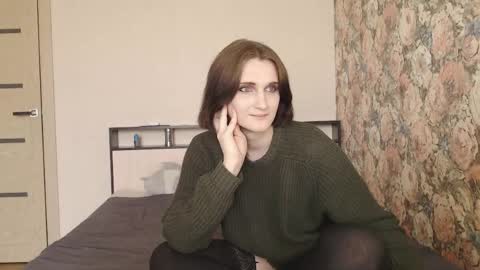 Snapshot of tearjuly chatting on March 27, 11:32 am July online show from March 27, 11:32 am