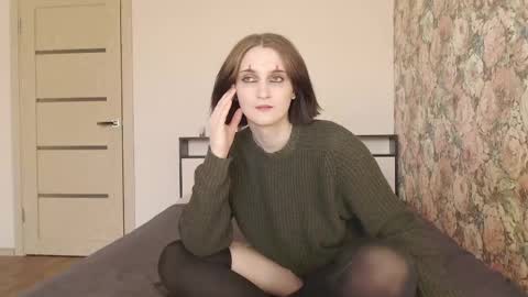 Snapshot of tearjuly chatting on April 15, 11:28 am July online show from April 15, 11:28 am