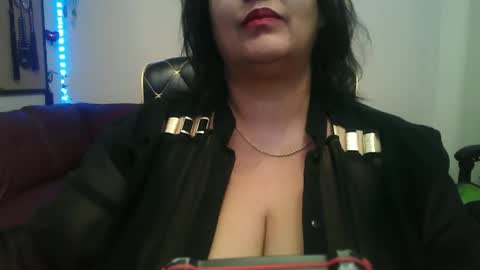 Reina online show from April 21, 3:57 am