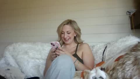 Snapshot of teasemechanic69_420 chatting on October 8, 3:20 pm teasemechanic69_420 online show from October 8, 3:20 pm