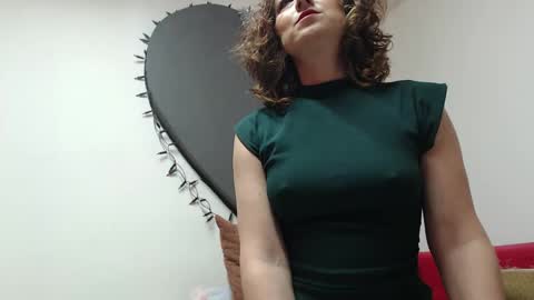 ALICIA--- online show from January 14, 7:25 am