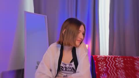 all me precious   online show from February 20, 5:26 am