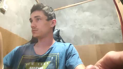 Snapshot of tecnicogatu chatting on November 14, 2:10 am tecnicogatu online show from November 14, 2:10 am