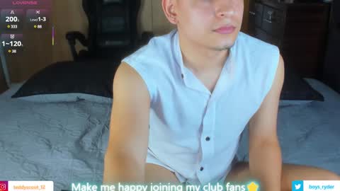 Snapshot of teddy_cowboy chatting on March 4, 4:41 pm  Follow me on Twitter boys ryder and instagram teddyscoot 12  online show from March 4, 4:41 pm