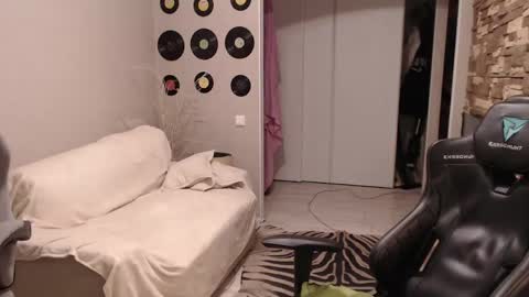 Teddy online show from March 2, 2:36 am