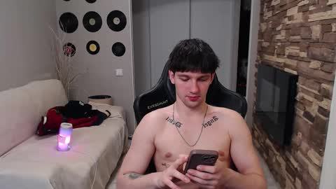 Teddy online show from March 9, 1:04 pm