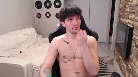 Teddy online show from March 18, 3:53 am