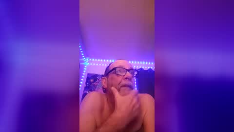 Snapshot of tedestep2 chatting on July 1, 2:13 am tedestep2 online show from July 1, 2:13 am