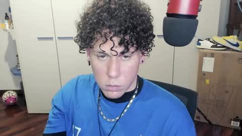 Snapshot of tedhmicro25 chatting on March 12, 7:06 pm tedhmicro25 online show from March 12, 7:06 pm