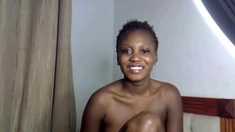 Snapshot of tee_01 chatting on February 21, 9:27 pm Nicole online show from February 21, 9:27 pm