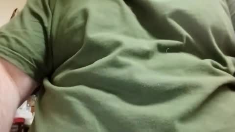 Snapshot of teebic1969 chatting on March 3, 5:35 am teebic1969 online show from March 3, 5:35 am