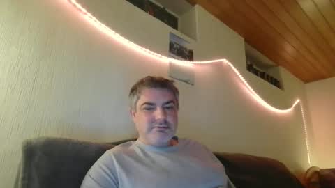 Snapshot of teeforyou chatting on February 1, 10:23 pm Peter online show from February 1, 10:23 pm