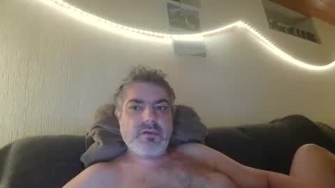Snapshot of teeforyou chatting on October 3, 6:49 pm Peter online show from October 3, 6:49 pm